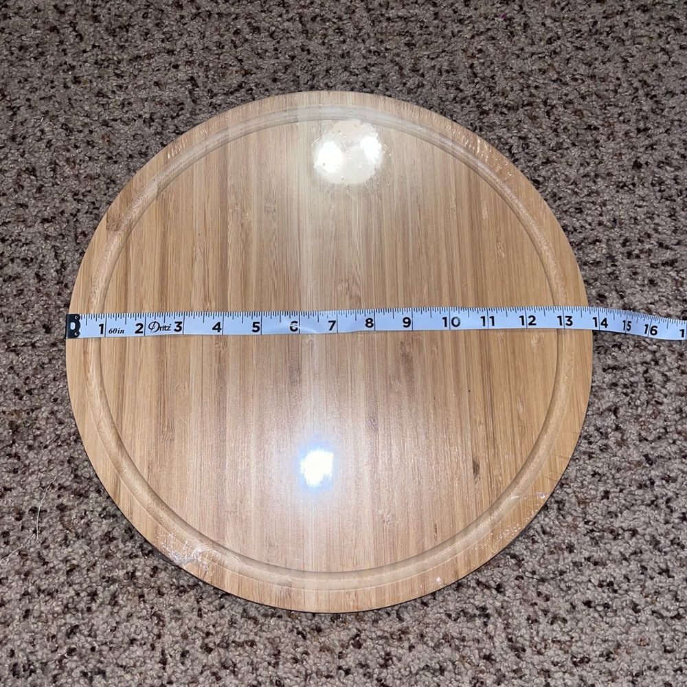 Round Bamboo Corner Cutting Board - Picture 2 of 4